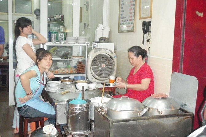 Hanoi Food on Foot: Walking Tour of Hanoi Old Quarter - Who Should Consider This Tour?