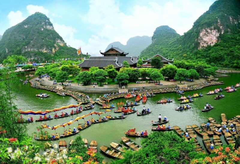 Hanoi: Full-Day Private Tam Coc Tour with Boat Ride & Lunch - Who Should Consider This Tour?
