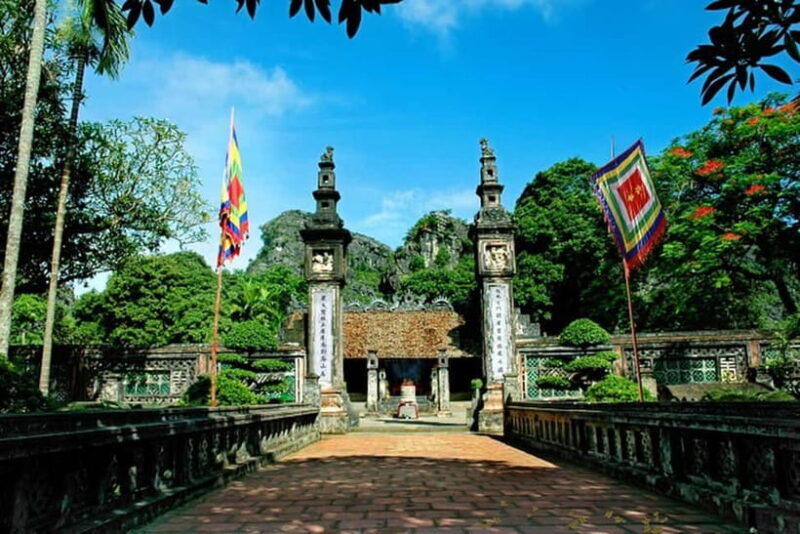 Hanoi: Full-day visit Hoa Lu, Tam Coc & Mua Cave with Meal - Authentic Experiences and Practical Tips