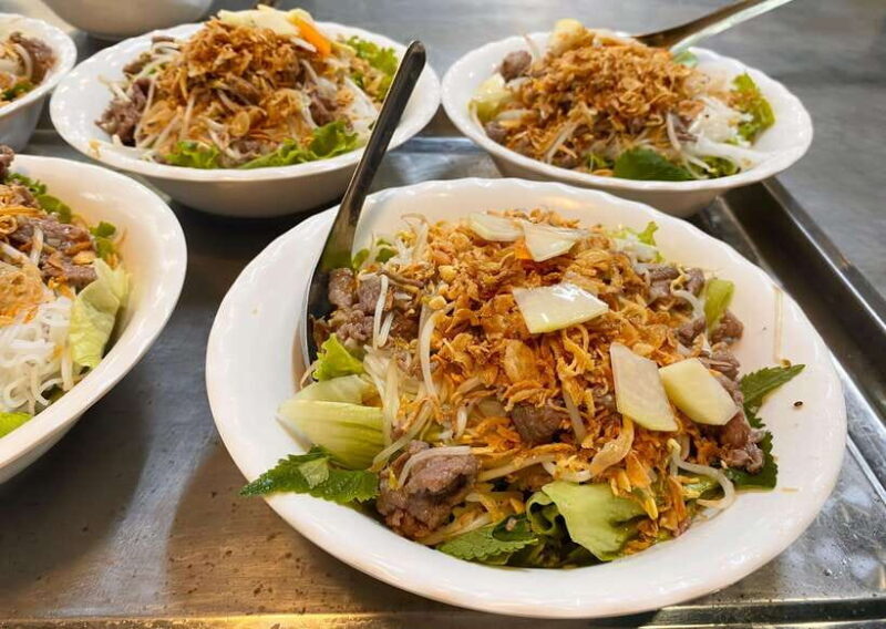 Hanoi: Guided Street Food Tour with Train Street Experience - A Closer Look at the Experience