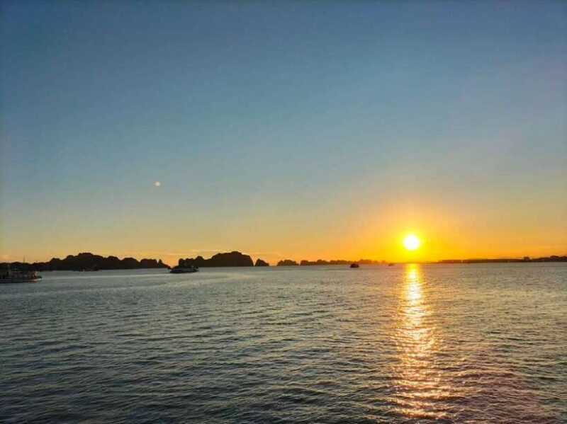 Hanoi: Ha Long Bay Day Cruise - Swimming, Meal, Kayaking - Practical Tips for the Trip