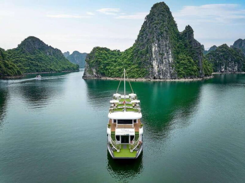 Hanoi: Ha Long Bay Day Cruise with Buffet Lunch and Kayak - Exploring Halong Bay: A Practical Guide to Your Day Trip