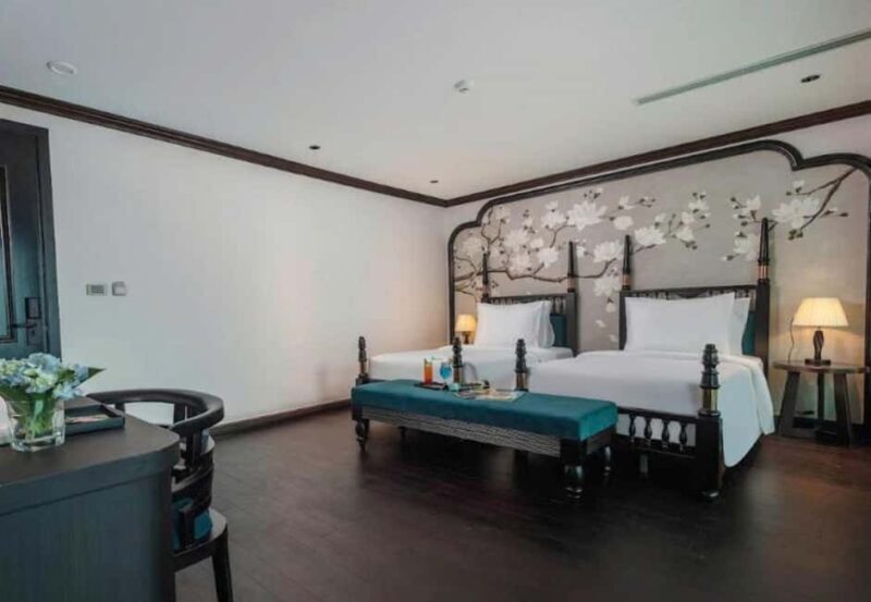 Hanoi: Halong Bay and Lan Ha Bay Cruise with Private Balcony - Key Points