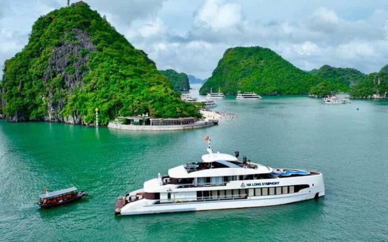 Hanoi : Halong Bay Luxury 5-Star Cruise with Jacuzzi & Lunch - Who Is This Tour Best For?
