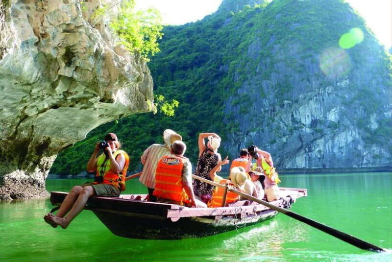 Hanoi: Halong & Lan Ha Bay Cruise with Limousine Transfer - Exploring the Cruise Experience