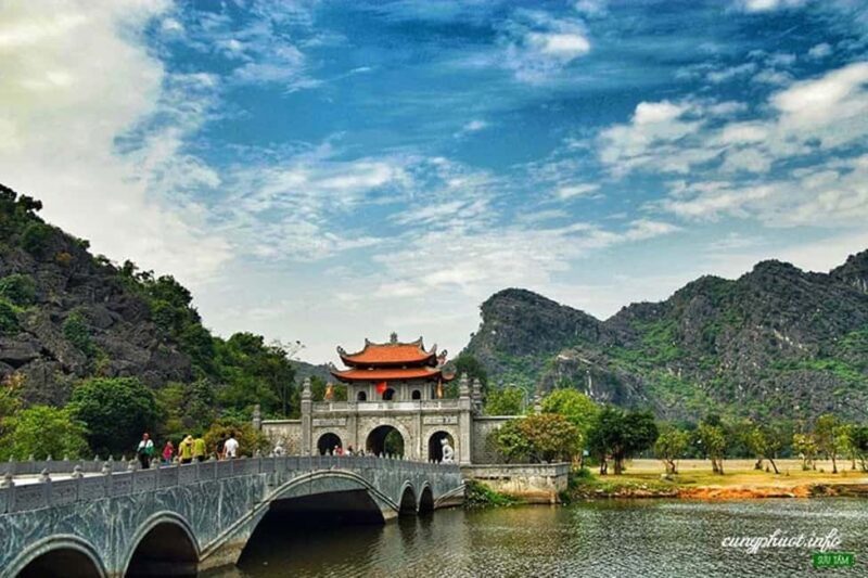 Hanoi: Incense Village, Ninh Binh, Tam Coc, & Hoa Lu Tour - Considerations and Potential Drawbacks