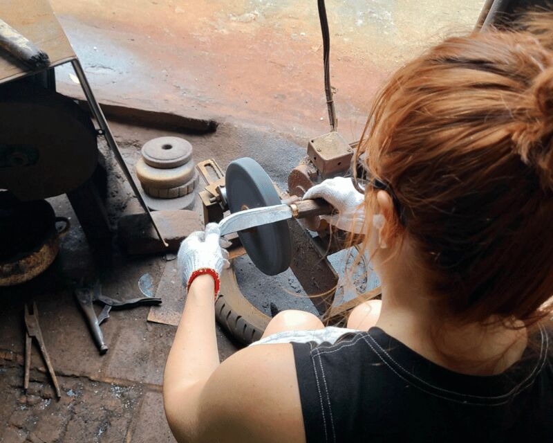 Hanoi Knife Making Traditional Workshop - Duration, Group Size, and Practical Details