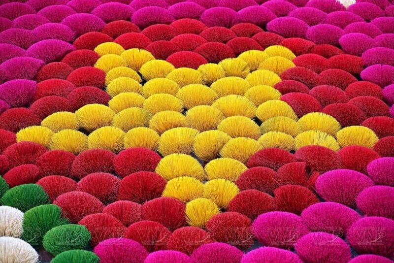 Hanoi: Long Dress Village or Incense Village, Hat Village - Authenticity and Support for Local Artisans