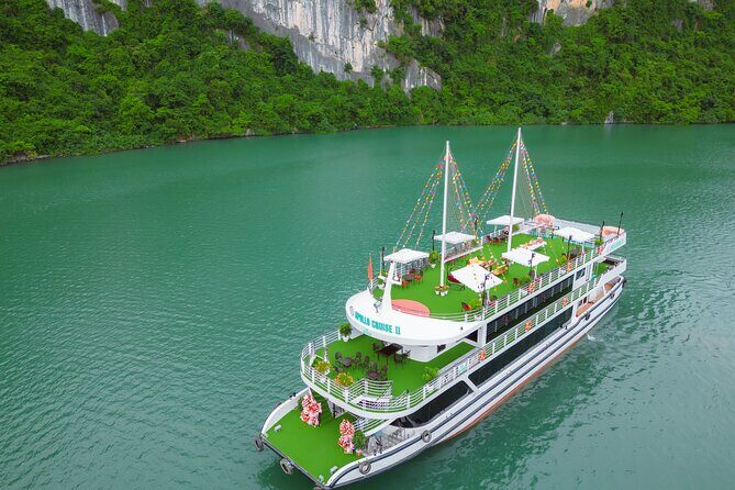 Hanoi Luxury Day Cruise to Ha Long Bay All Inclusive with Buffet - Approaching Ha Long Bay: The UNESCO Treasure