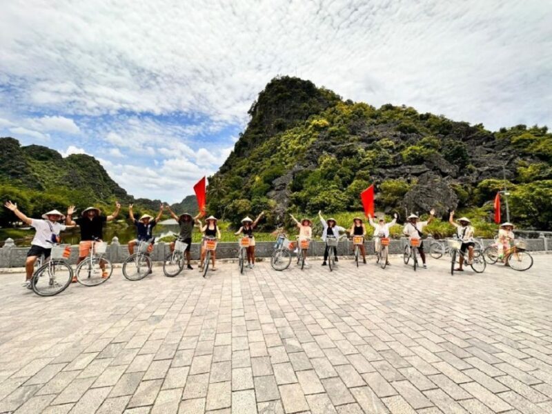 Hanoi: Ninh Binh, Hoa Lu, Tam Coc and Mua Cave Day Trip - Practical Tips for Travelers