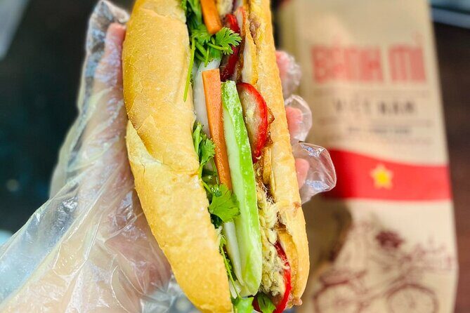 Hanoi Old Quarter Food Tour with Train Stress Visit - Introduction to the Tour