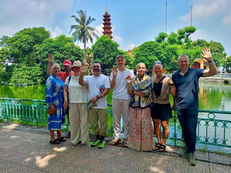 Hanoi Old Quarter Sightseeing Cycling Private Tour By Cyclo - Key Points