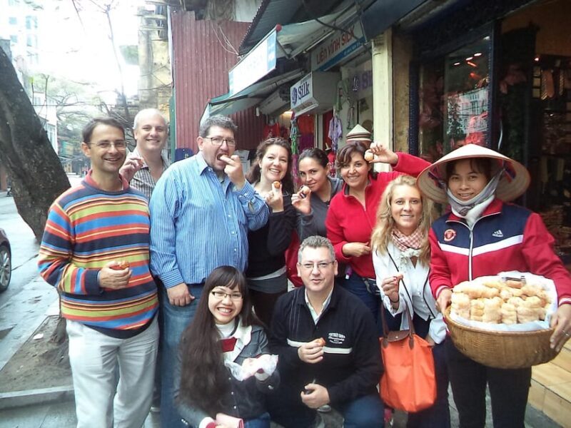 Hanoi: Old Quarter Street Food Walking Tour with 10 Tastings - Hidden Gems and Unique Tastings