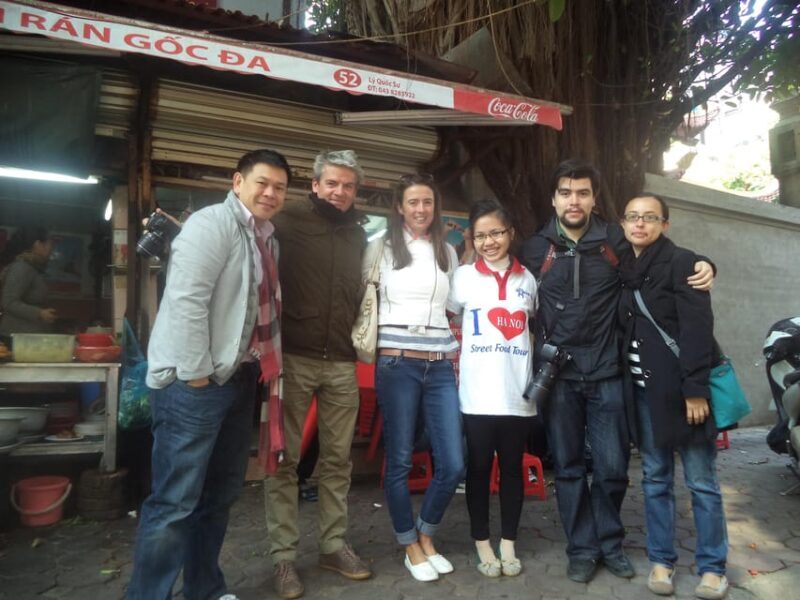 Hanoi: Old Quarter Street Food Walking Tour with 10 Tastings - Ending the Tour and Exploring Further