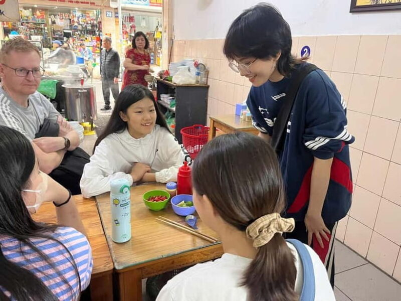 Hanoi: Old Quarter Street Food Walking Tour with Guide - Key Points