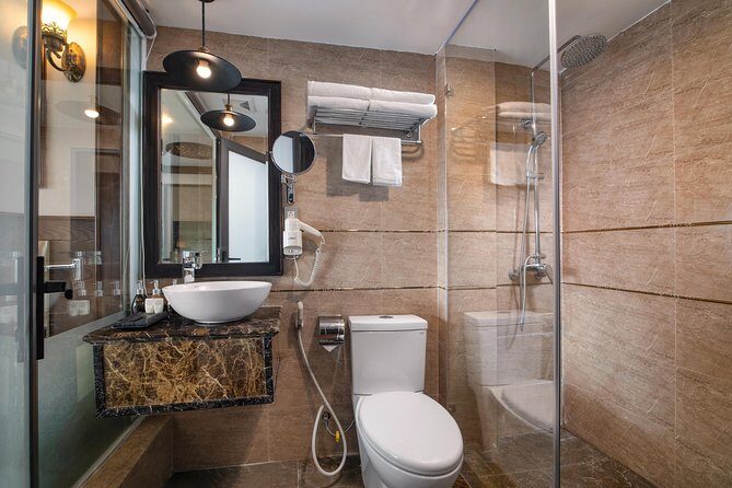 Hanoi Private Airport Transfer Service with a single night Old Quarter hotel stay - Authentic Experiences and Real Feedback