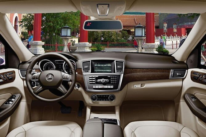 Hanoi Private Transfer from Ha Long city to Hanoi (HAN) Airport - A Comfortable and Hassle-Free Way to Reach Hanoi Airport from Ha Long