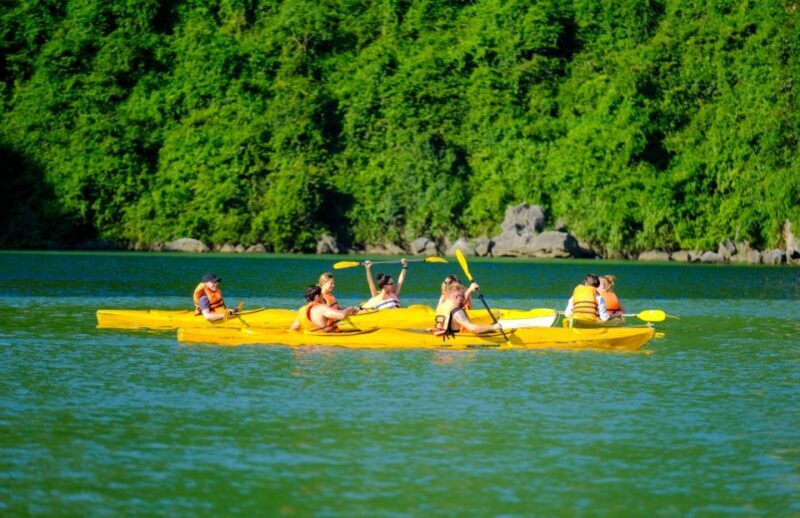 Hanoi: Roundtrip Halong Bay Islands, Caves, Kayaking & Lunch - FAQ