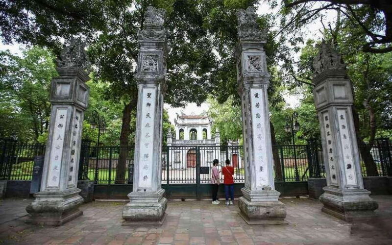 HANOI: SCOOTER VISIT TRAIN STREET & CULTURE SIGHTSEEING - Exploring Hanoi by Scooter: A Practical Guide