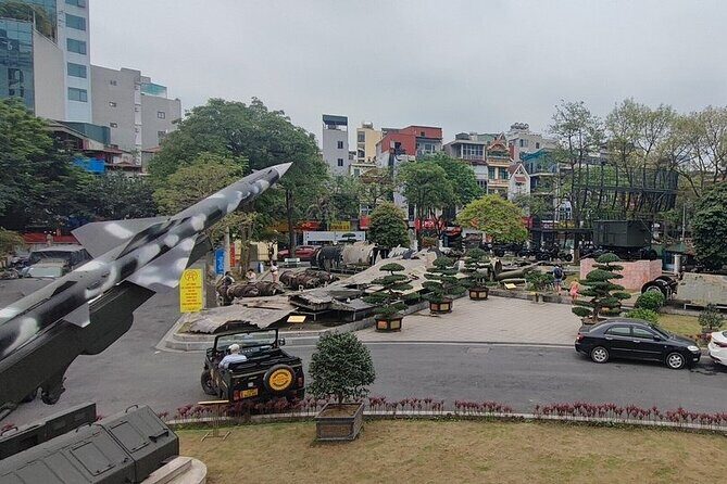 Hanoi Sightseeing and Food Tour with Army Jeep - Key Points