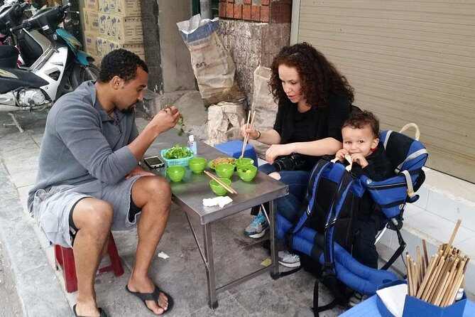 Hanoi street food tour (small group) - Key Points