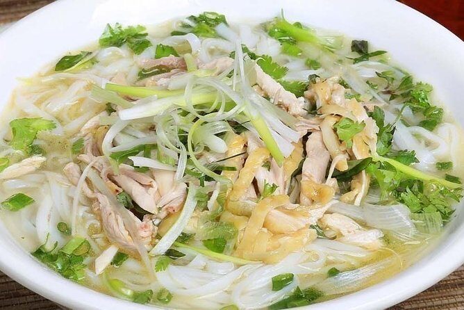 Hanoi Street Food Tour with Train Street Visit - An In-Depth Look at the Hanoi Street Food Tour