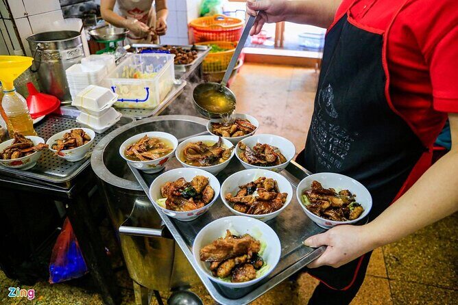 Hanoi The Best Street Food Experience | VEGETARIAN OPTION - A Deep Dive into Hanoi’s Street Food Tour