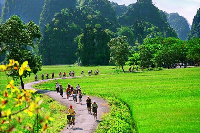 Hanoi to Ninh Binh 1 day: Trang An - Tam Coc - Mua Cave - Hoa Lu - An In-Depth Look at the Tour Experience