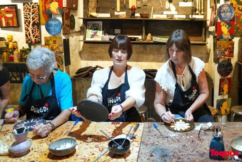 Hanoi Train Street & Handicraft Workshop with Local Artisans - What to Expect at Each Step of the Tour