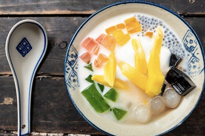 Hanoi Vegan Street Food Tour and Train Street - Discover Hanoi’s Vegan Flavors and Train Street Thrills