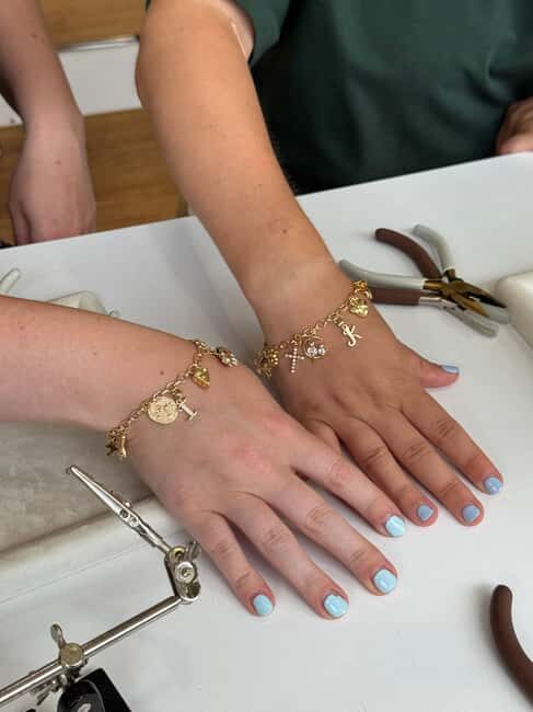 Hanoi: Vietnam gold-plated jewel assemble workshop - Hanoi: Vietnam Gold-Plated Jewelry Assembly Workshop