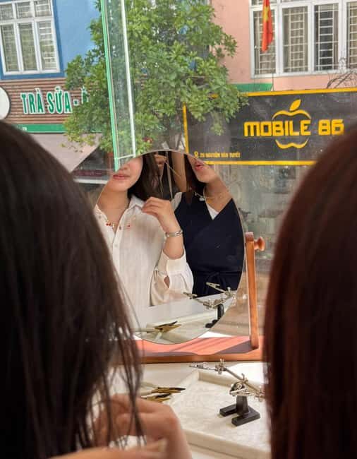 Hanoi: Vietnam gold-plated jewel assemble workshop - Key Points