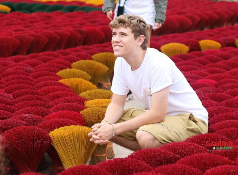 Hanoi's artisan trail:Incense Village,Hat,Lacquer & Train St - Exploring Hanoi’s Artisanal Villages: A Genuine Cultural Experience