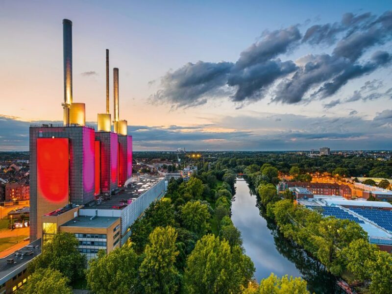 Hanover: Guided Walking Tour of the Linden-Limmer District - Key Points