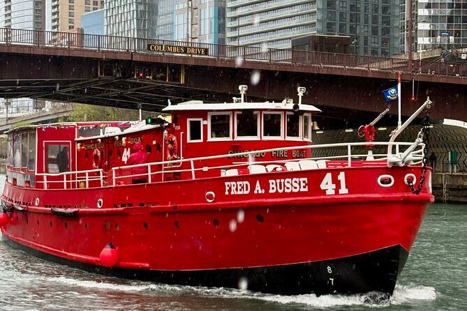 Happy Hour Fireboat Cruise - An Honest Look at the Happy Hour Fireboat Cruise in Chicago