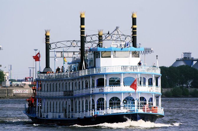 Harbor cruise on the beautiful Elbe - Key Points