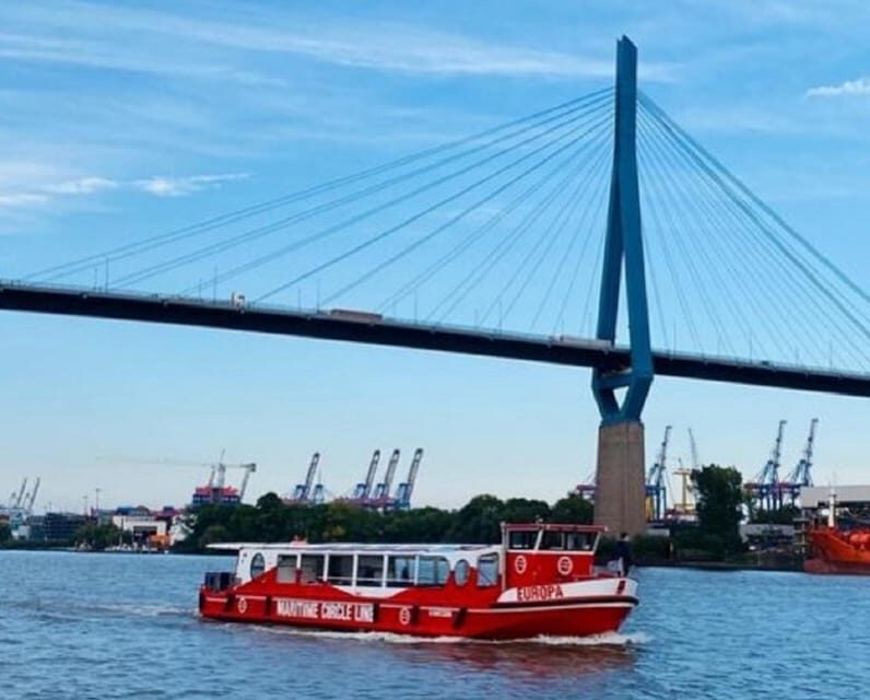 Harbor Tour with Live moderation in German - Key Points