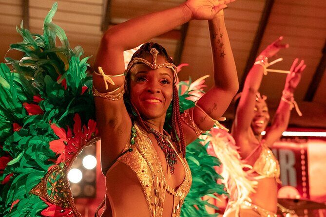 Harbour Lights Beach Extravaganza and Dinner Show - Key Points