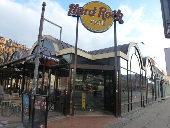 Hard Rock Cafe Copenhagen with Set Menu for Lunch or Dinner - A Practical Look at the Hard Rock Cafe Copenhagen with Set Menu