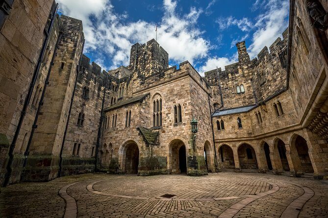Harry Potter's Alnwick Castle and Scottish Borders Day Trip - Explore the Scottish Borders and Harry Potter’s Hogwarts on a Full-Day Trip from Edinburgh