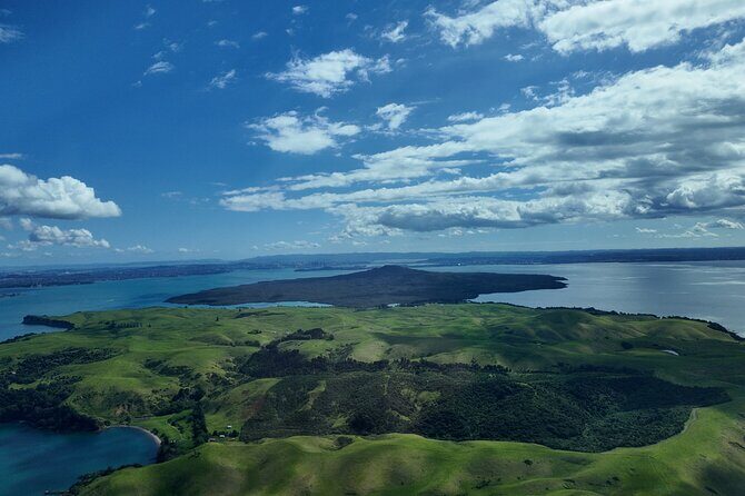 Hauraki Gulf and City Scenic Flight in Auckland Region - A Detailed Look at the Scenic Flight Experience