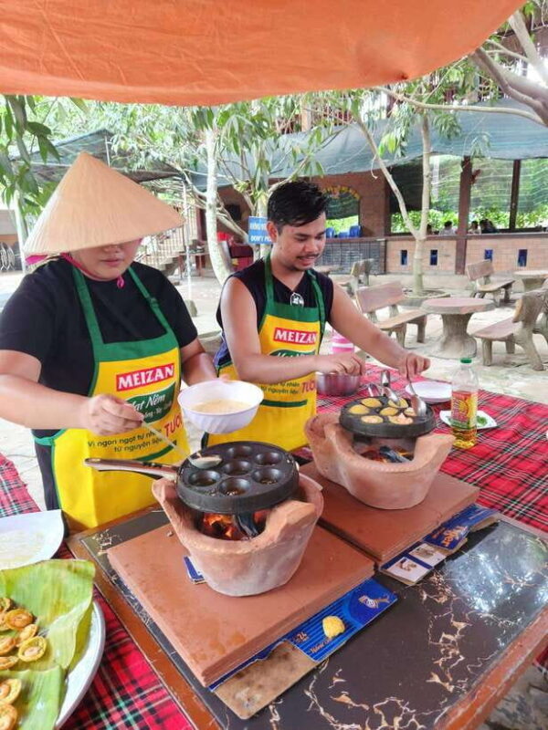 HCM: Authentic Mekong Delta - Boat, TukTuk, Khot Cake Making - An In-Depth Look at the Mekong Delta Tour Experience