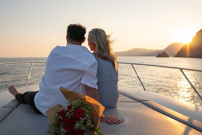 He said yes! Marriage Proposal at Sunset - An In-Depth Look at the Proposal Experience