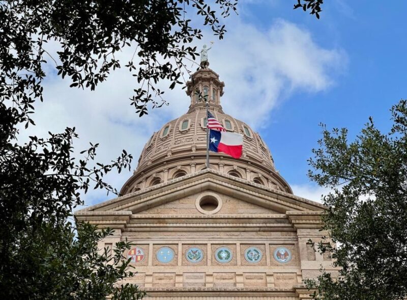 Heartbeats of Austin: Romantic Private Journey Through Time - Key Points