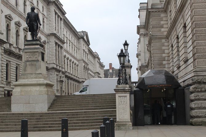 Heathrow Airport to Central London Private Round Trip Transfer - Frequently Asked Questions