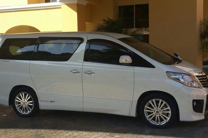 Hedonism II Private Airport Pick ups & Drop off - Stress-Free Travel from Montego Bay Airport to Hedonism II: The Private Transfer Experience