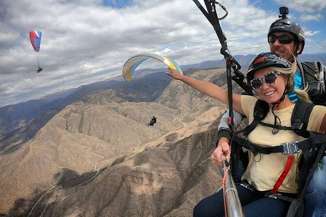 Height flight - Discover the Heights of Mendoza: A Paragliding Adventure