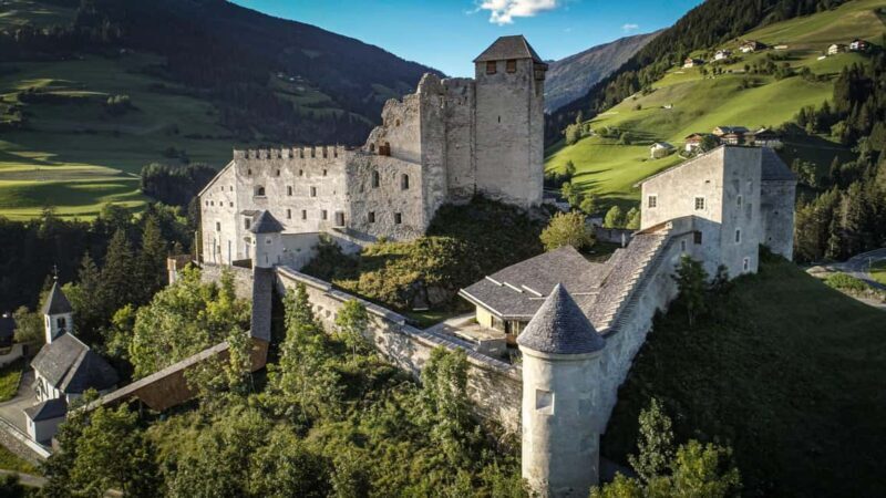 Heinfels Castle: Guided tour of the castle - FAQ