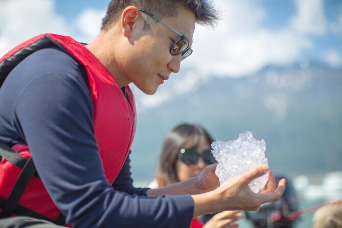 Heli Glacier Iceberg Raft Tour from Seward - An Exciting Blend of Flight and Float: The Heli Glacier Iceberg Raft Tour from Seward
