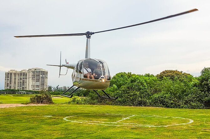 Helicopter tour in Rio de Janeiro - 25 Minutes - An In-depth Look at the Rio Helicopter Experience